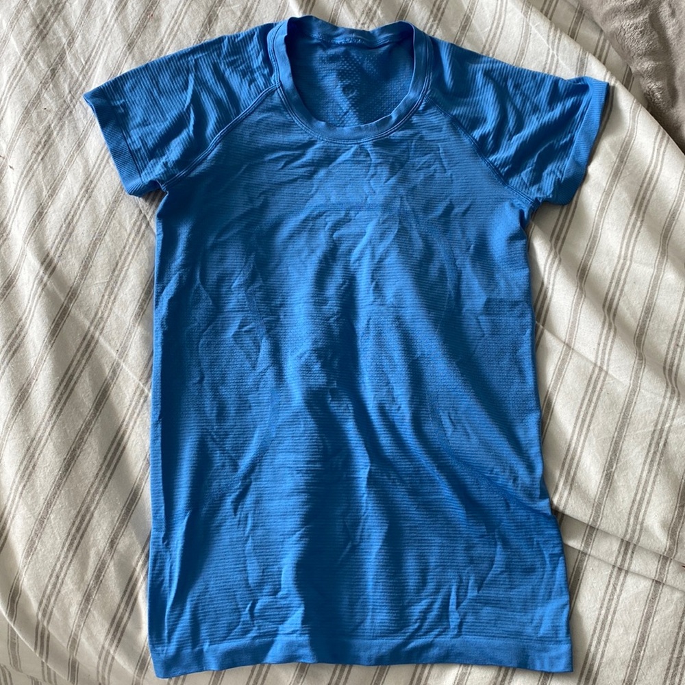Lululemon Swiftly Tech - Short Sleeve